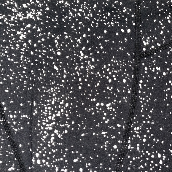 Zyia - Picture 8 of 8